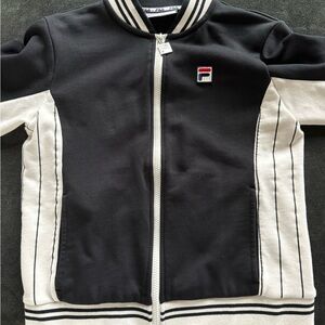 Fila women’s small Black and Cream Jacket

Worn once - perfect condition